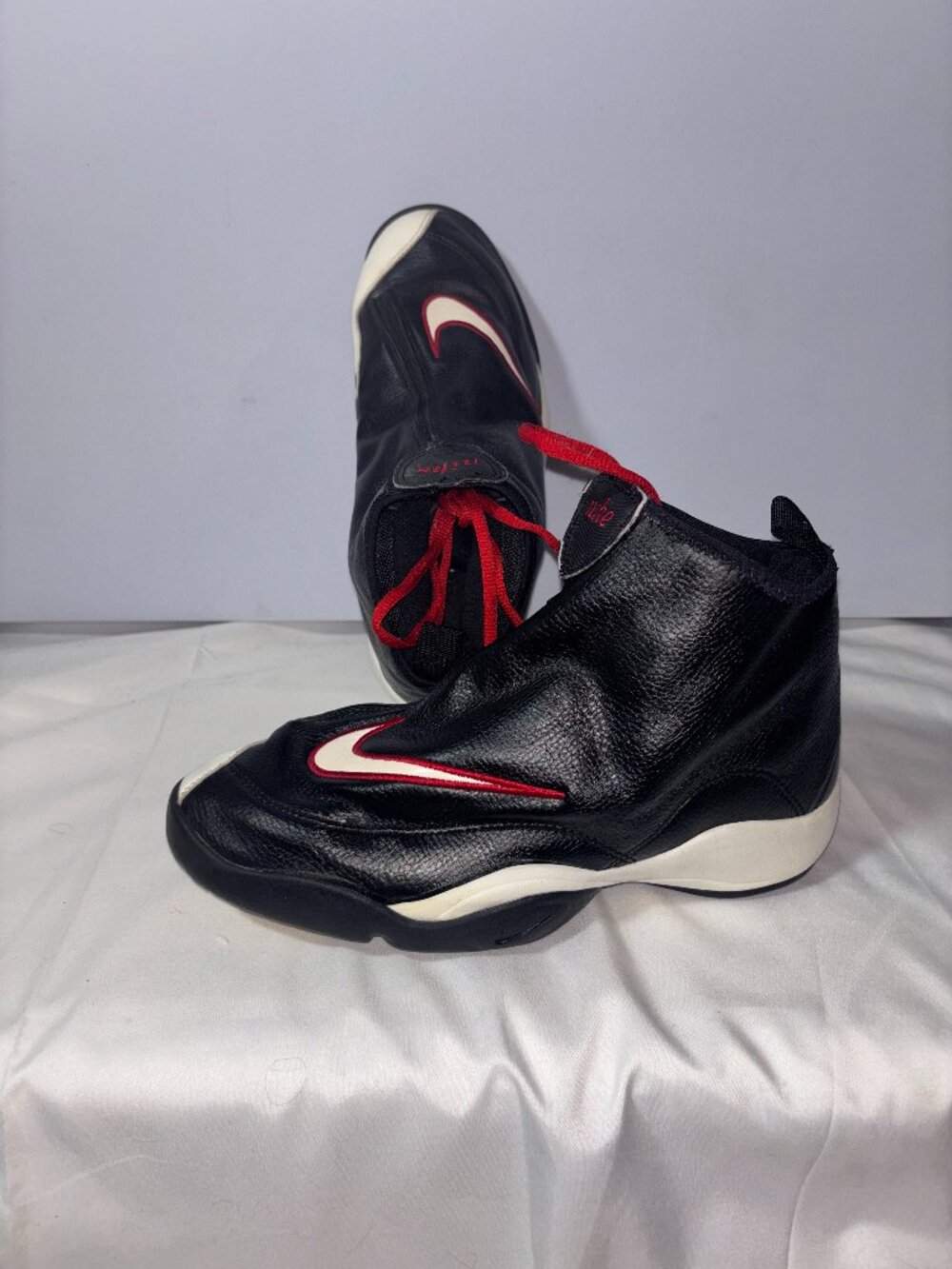 Vintage 1998 Nike Air Son of Glove Gary Payton Black Red Size 9.5